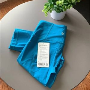 Lululemon Pace Rival Crop size 6 Hawaiian Blue